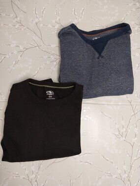 2 Athletic Works Crewneck Sweater